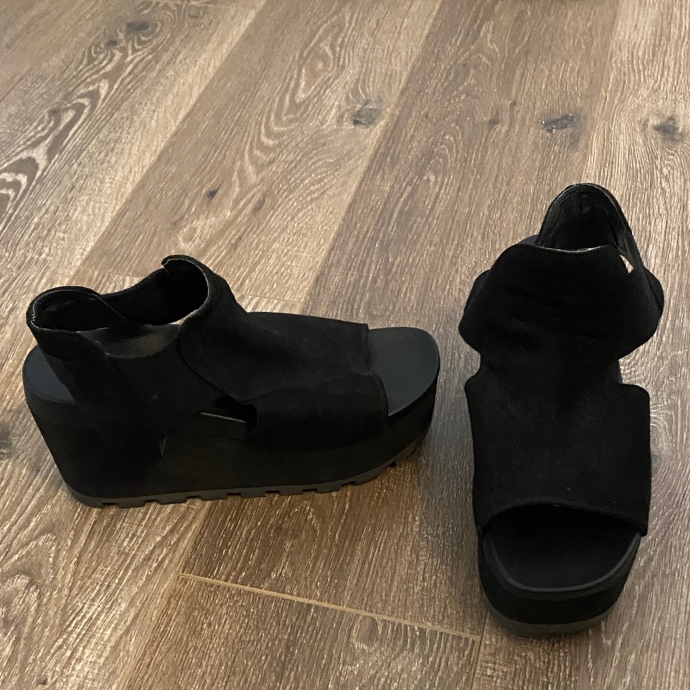 Women's Black Platform Sandals